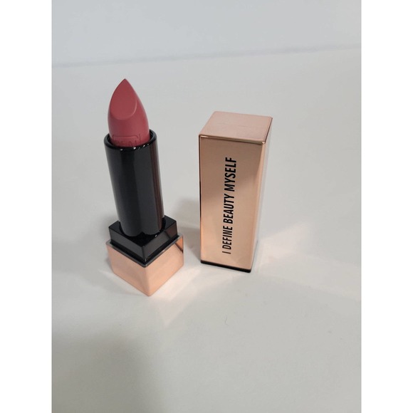 NWOT Realher Lipstick "I Define Beauty Myself" - Picture 1 of 2